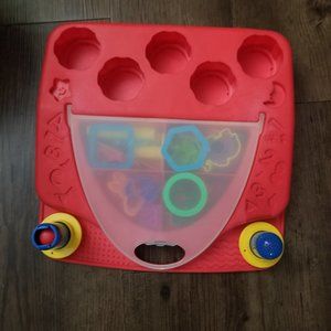 Playdoh Store and Play case with tools